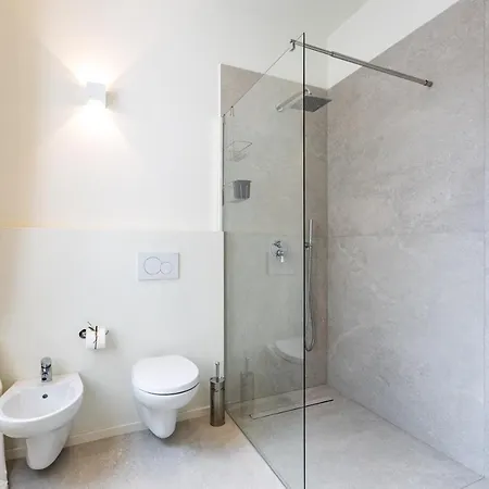 *villa Olivo*with Private Terrace & Jacuzzi + 3bedrooms Holiday home *